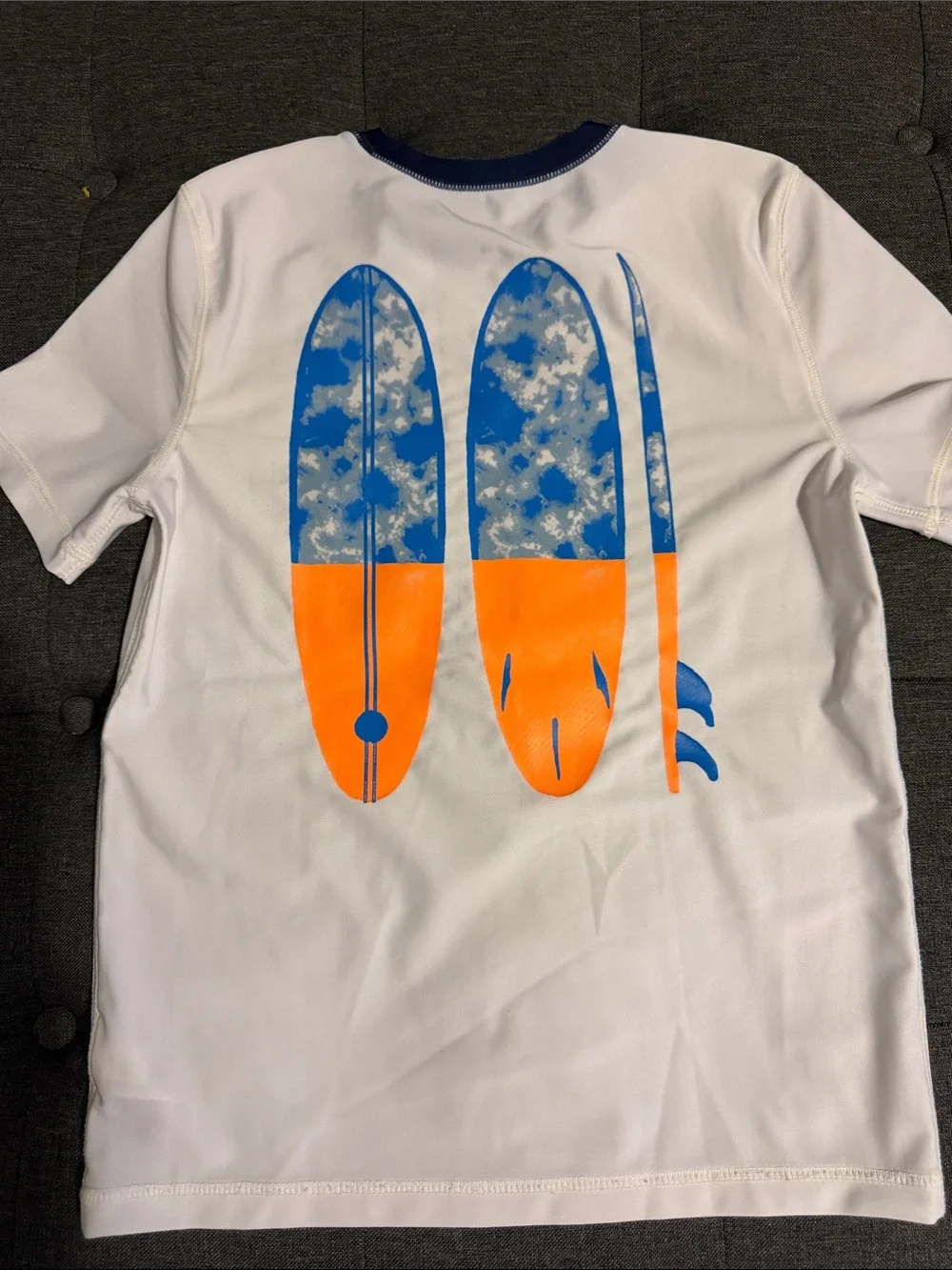 Boys size Medium GAP White Tee with Blue Surf Graphic and Navy Collar